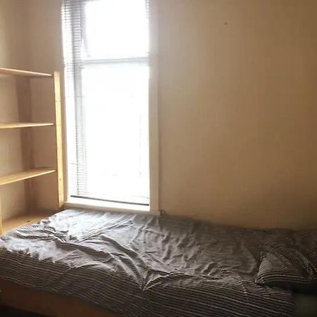 Single Room - Town & University Nearby, 24H Bus, Airport-Linked Manchester Exterior photo